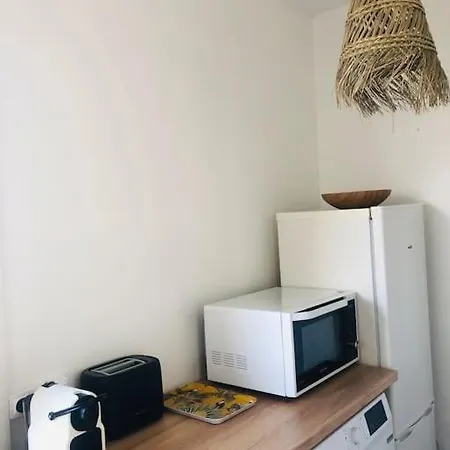 Apartment Spacieux Climatise Coeur De Et Calme, Raphael